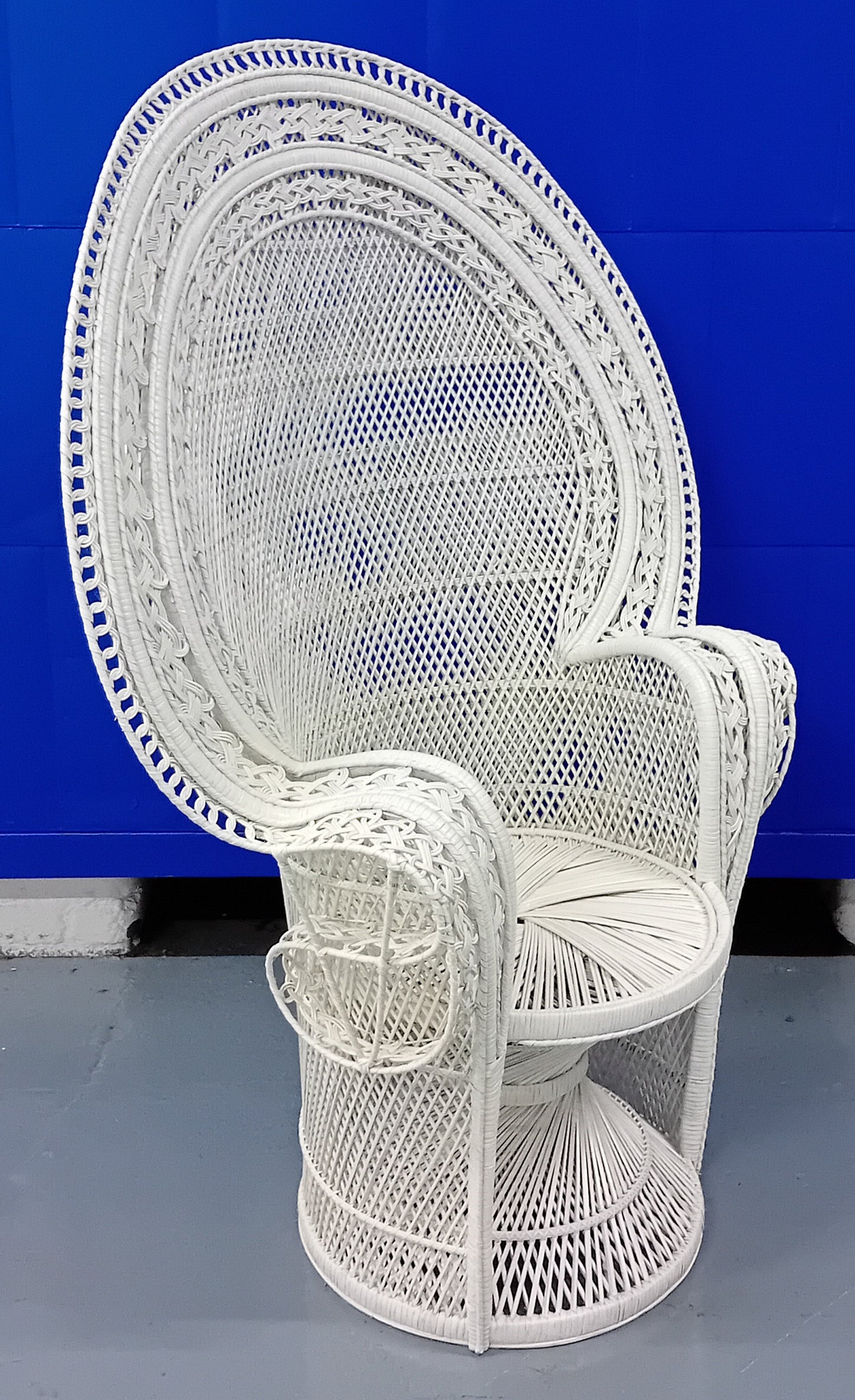 White Wicker Rattan Majestic Peacock Chair.