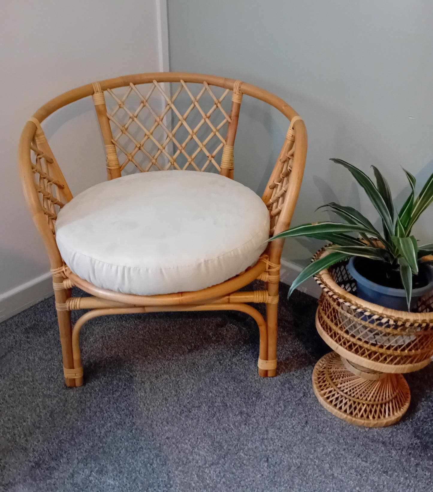 Cane and Wicker Bahama Conservatory Stackable Chair and Cream Faux Suede Seat Cushion.