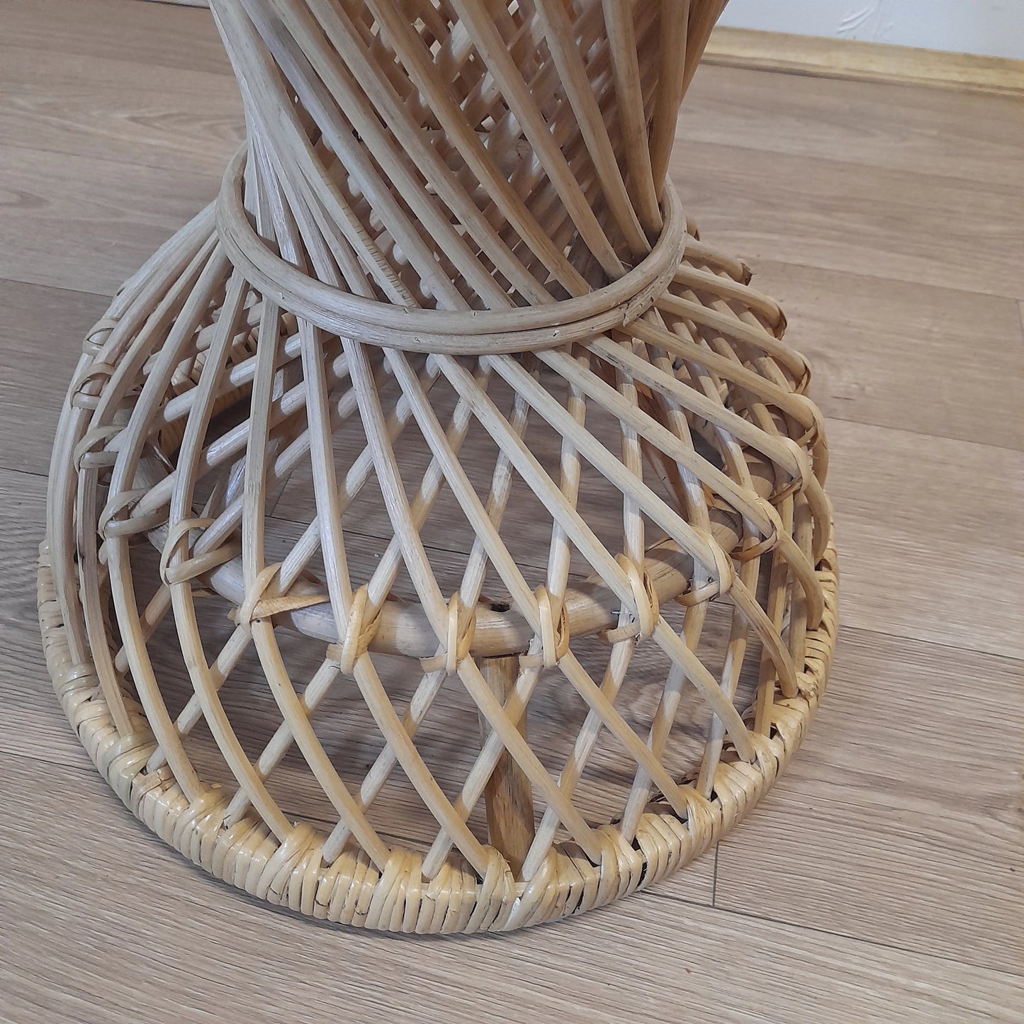 Mia Cane + Wicker/Natural Rattan Side/Lamp round table Base