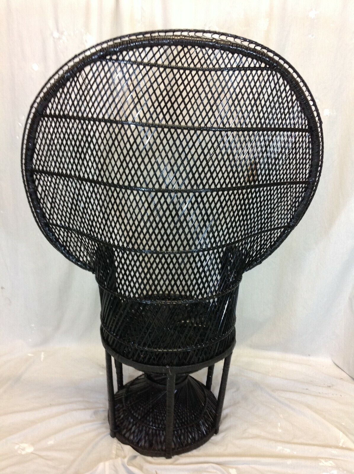 Wicker/Natural Rattan Black Twistbase Peacock chair  back view