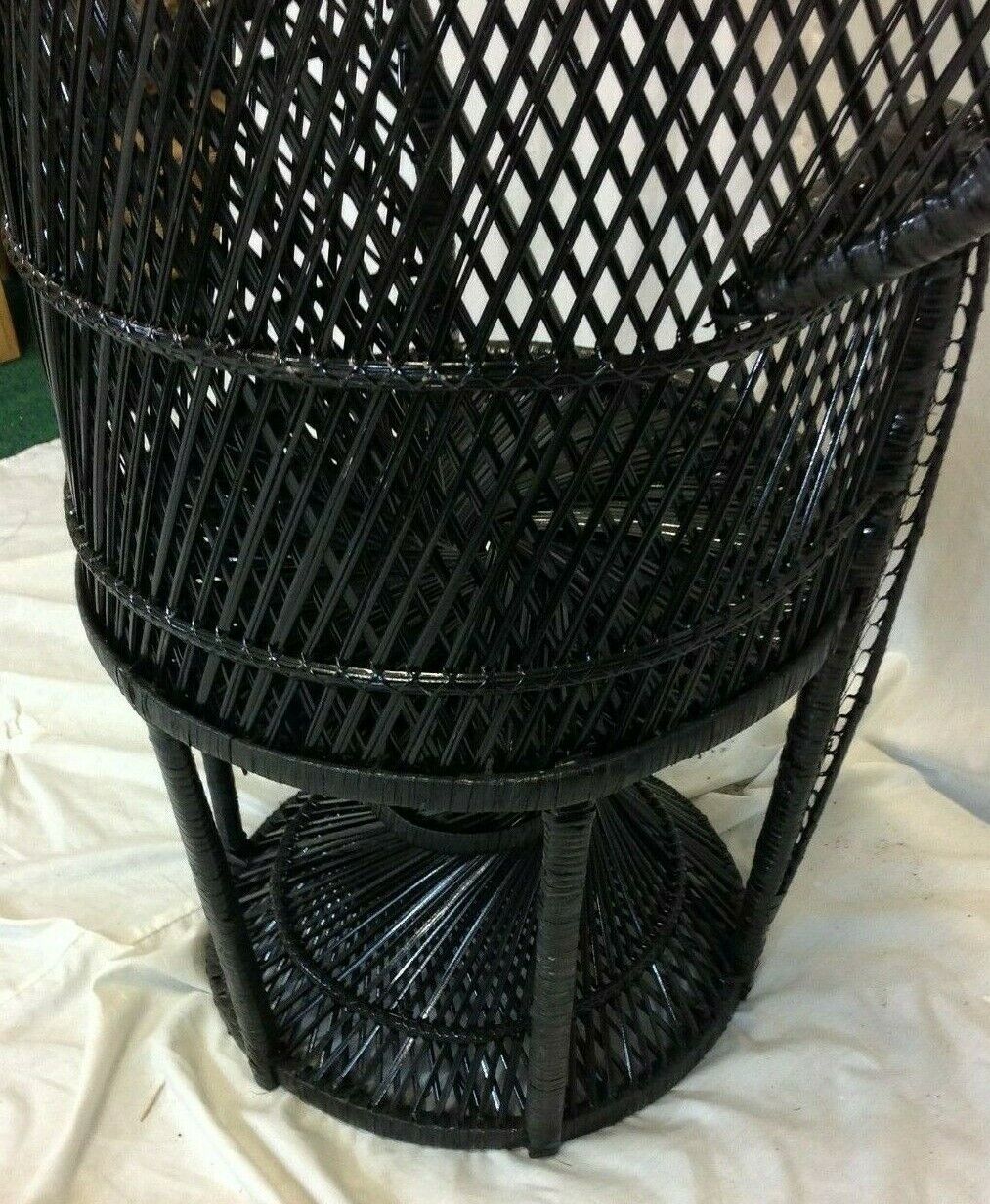 Wicker/Natural Rattan Black Twistbase Peacock chair  back bottom view